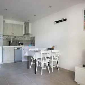 https://appartement-provence-heureuse.fr-provencehotel.com
